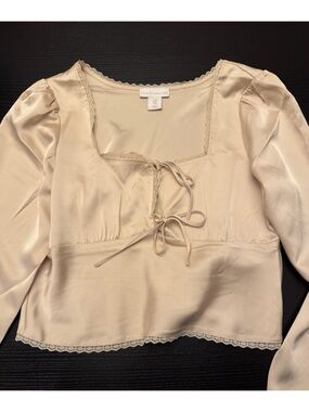 House of Harlow 1960 Cream Lace-Trim Silk-Feel Chemise Top